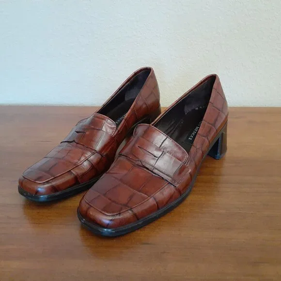 Sesto Meucci Penny Loafer Heels - Picture 4 of 12